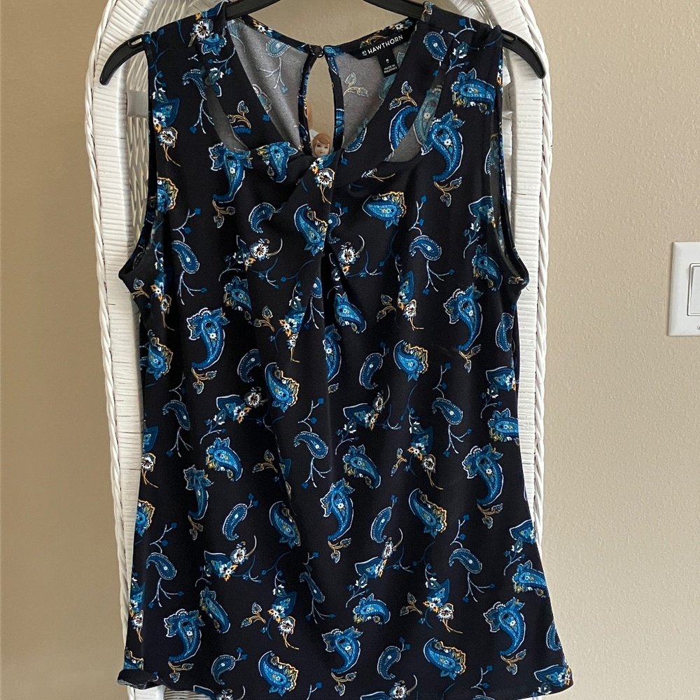 Hawthorn Sleeveless Top, Black background with blue, size Medium
